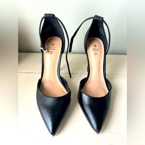 Brand New Vegan Snakeskin Print Black Heels